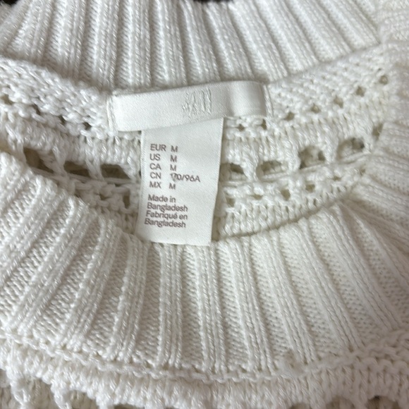 H&M Openwork Round Neck Dropped Shoulder crochet look Knit Top size M - Picture 8 of 9